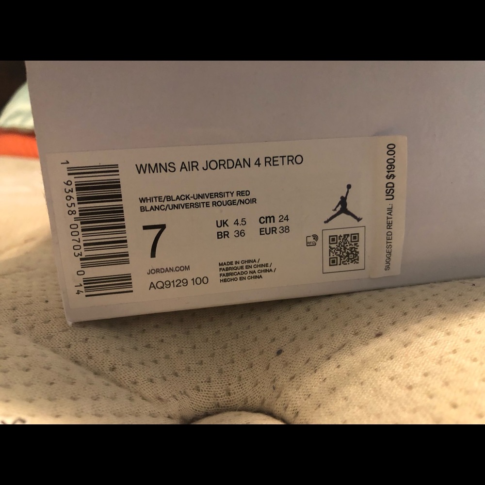 New Women Jordan’s retros - Picture 5 of 13